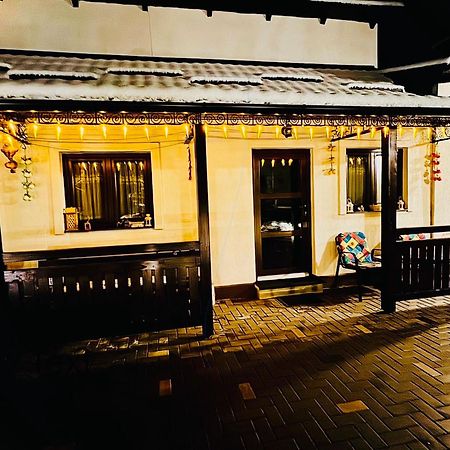 R&B Guest House Câmpulung Moldovenesc المظهر الخارجي الصورة